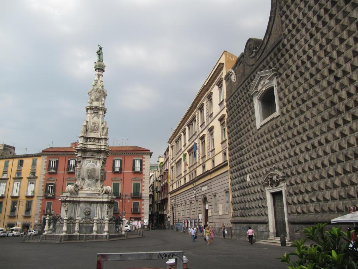 Appartement La Vacanzella Al Gesu' Nuovo à Naples Extérieur photo